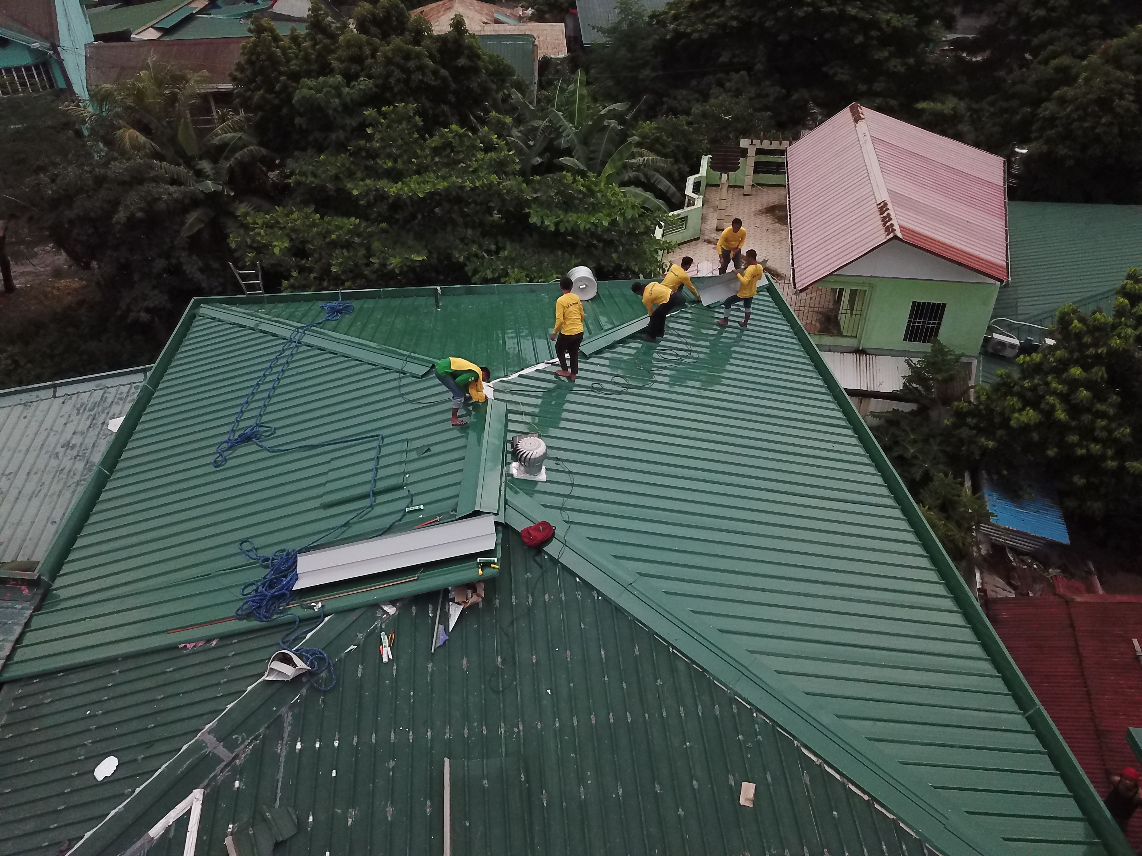 Commercial roof installation on large building